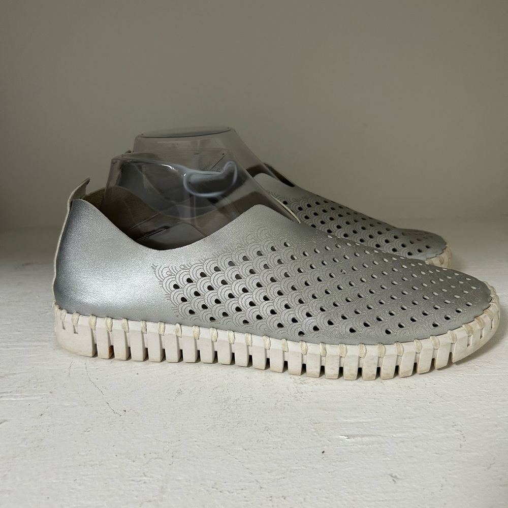 Ilse Jacobsen Metallic Slip-On Shoes